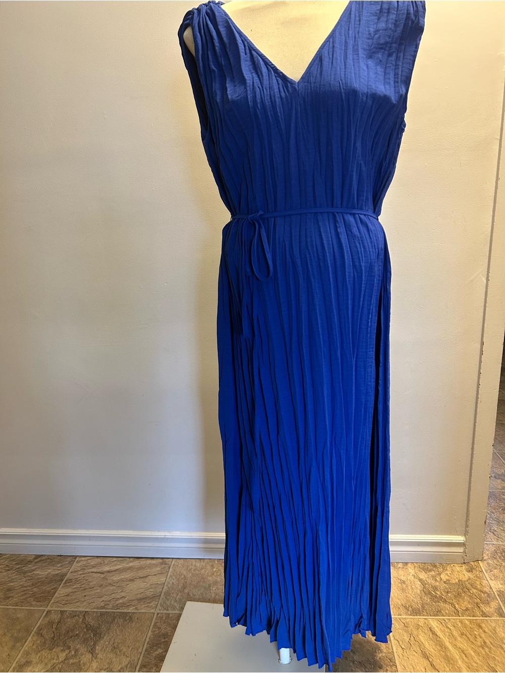 RW&CO. Cobalt V-Neck Pleated Maxi Dress